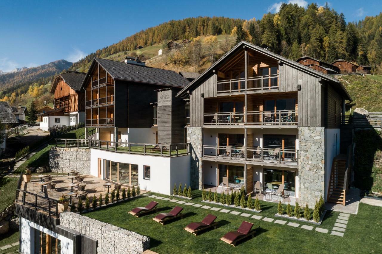 Les Dolomites Mountain Lodges San Martino in Badia Exteriör bild