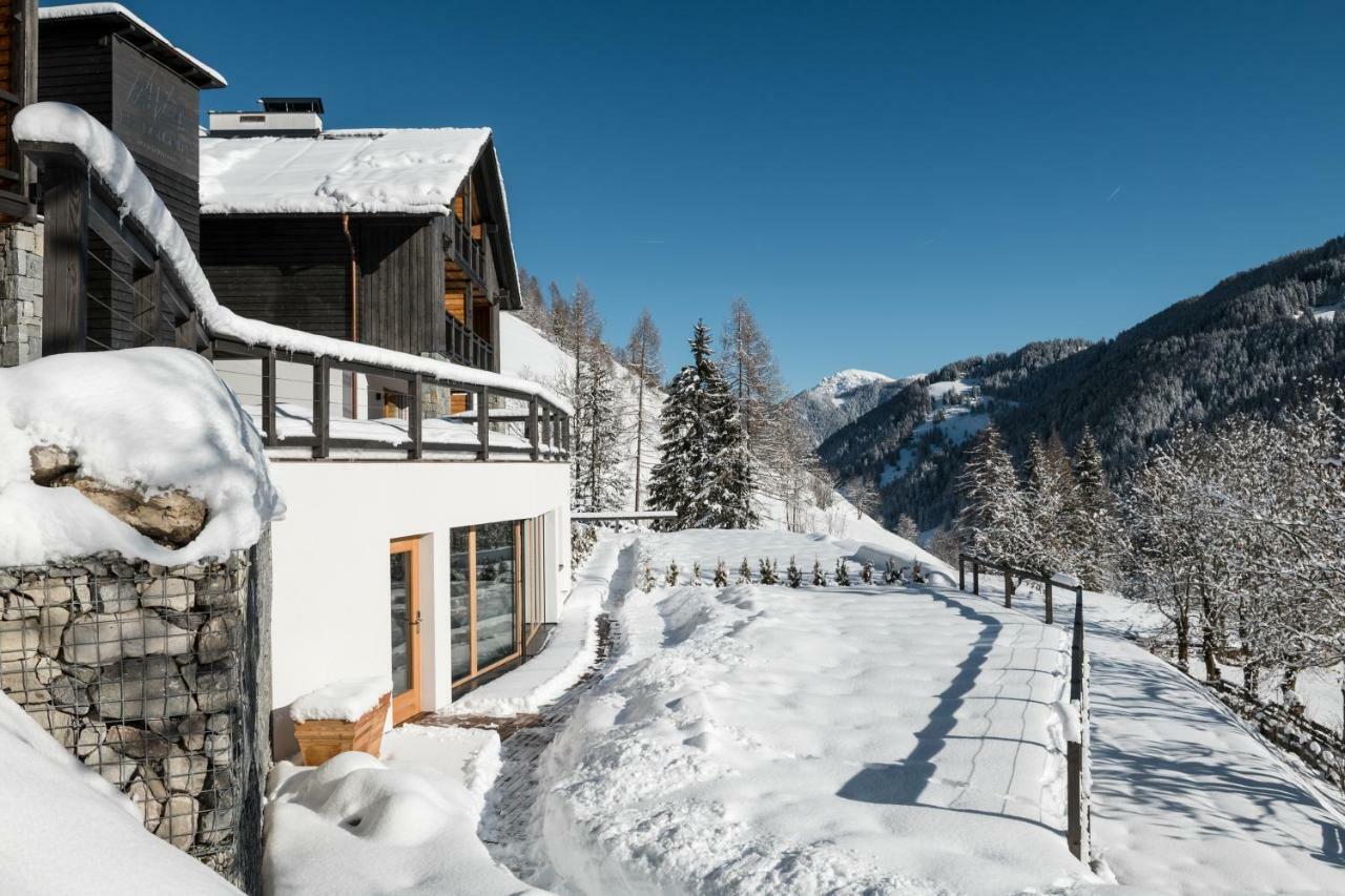 Les Dolomites Mountain Lodges San Martino in Badia Exteriör bild